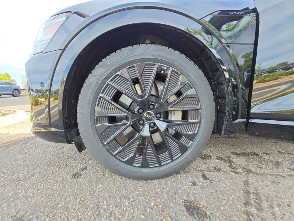 2024 Audi Q8 e-tron Prestige - Photo 21