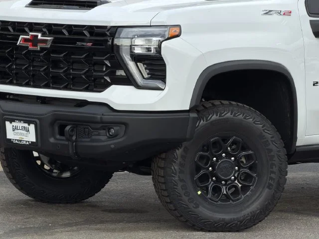 2026 Chevrolet Silverado 2500 HD ZR2 - Photo 8