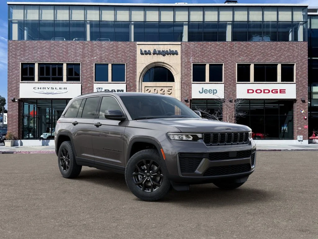New 2026 Baltic Gray Metallic Clear-Coat Exterior Paint Jeep Laredo Altitude image 5
