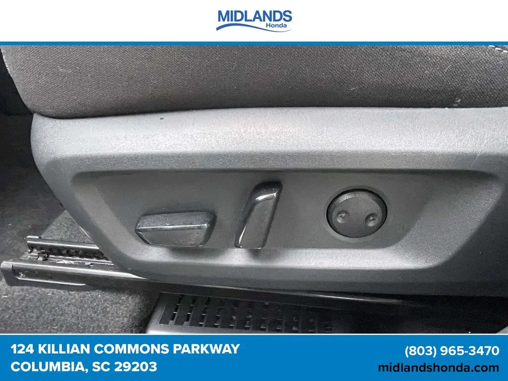 Used 2023 Gun Metallic Nissan SV image 15