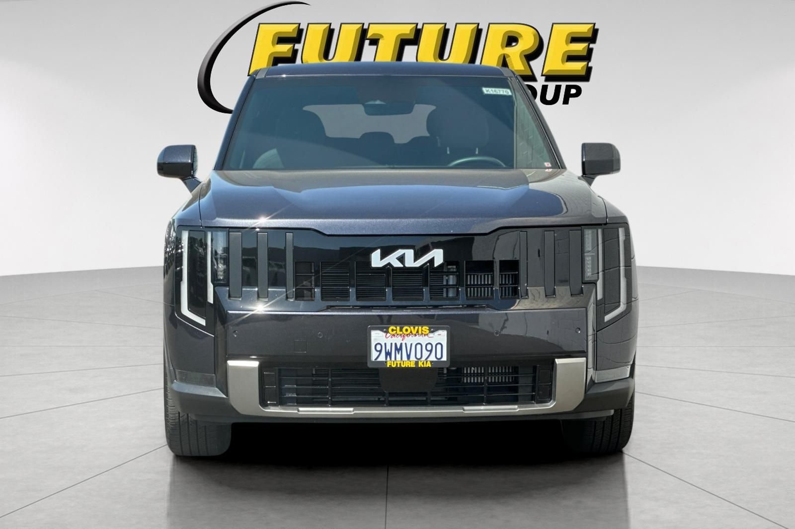 Used 2027 Gray Kia LX image 9