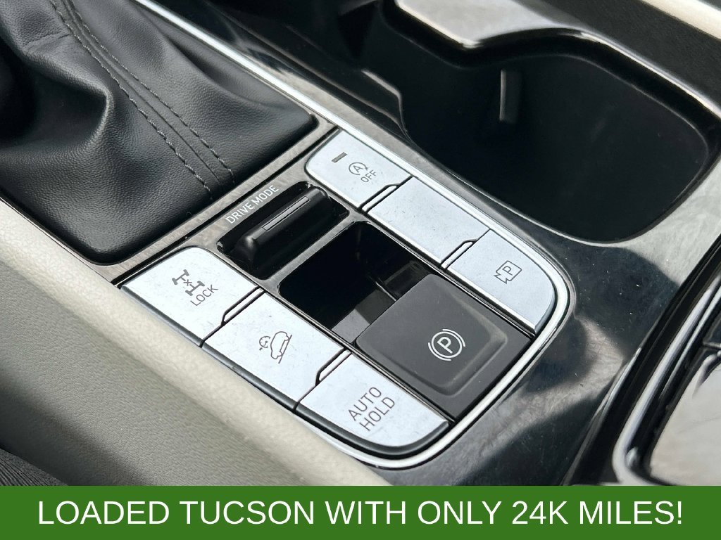 Used 2024 Silver Hyundai SEL image 29
