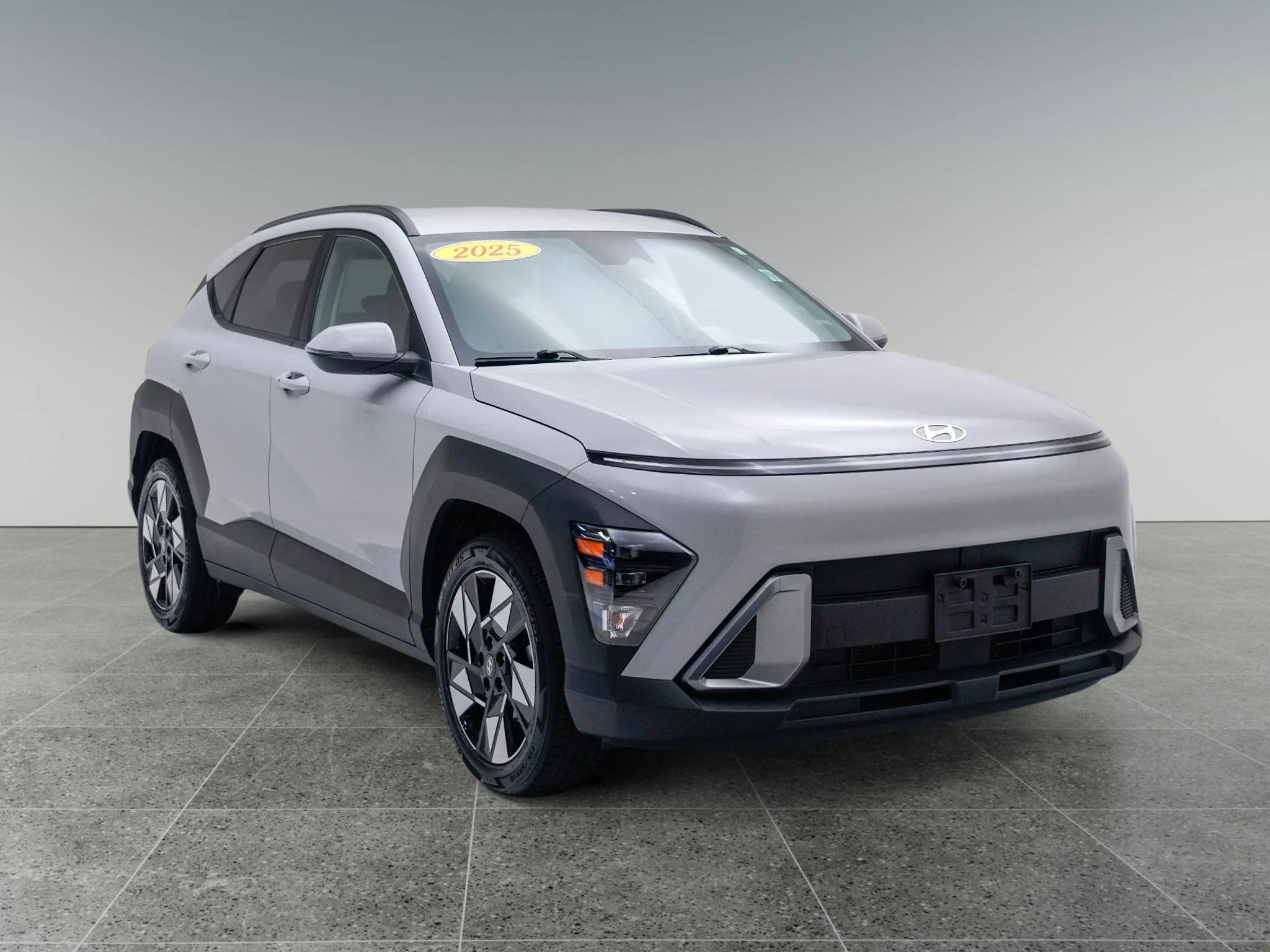 Used 2025 Cyber Gray Metallic Hyundai SEL image 4