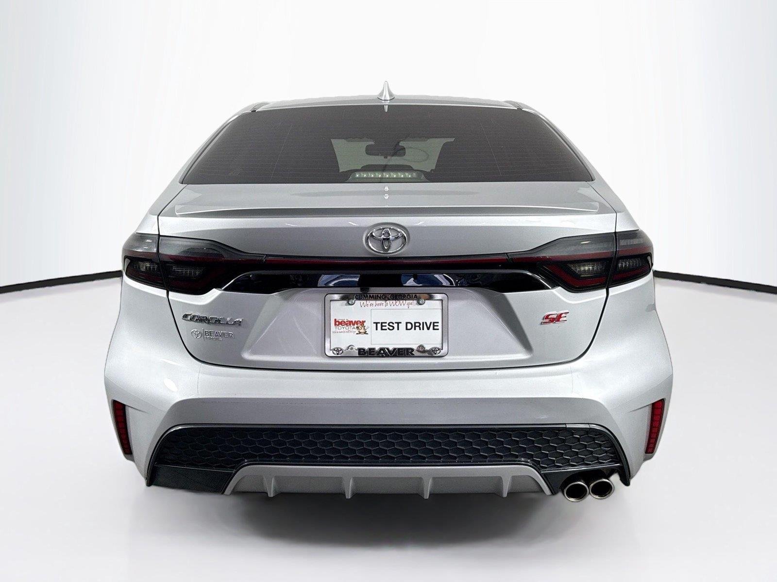 Certified Used 2022 Classic Silver Metallic Toyota SE image 10