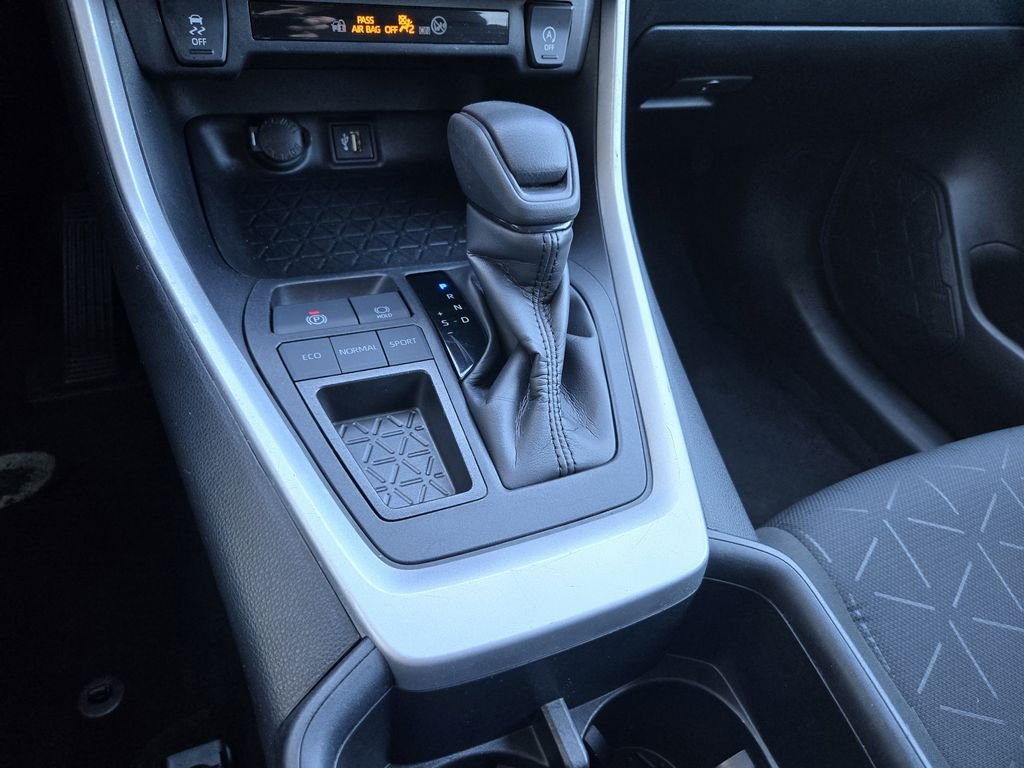 Used 2024 Silver Toyota XLE image 14