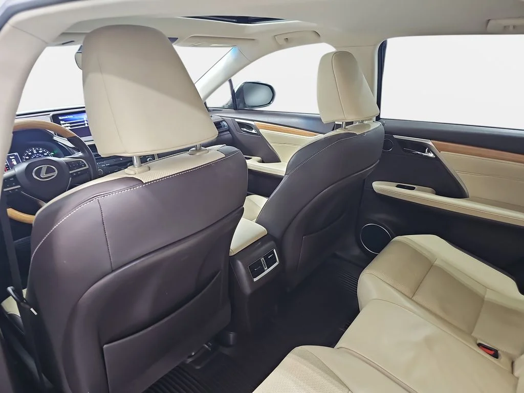 Used 2018 White Lexus 350L image 13