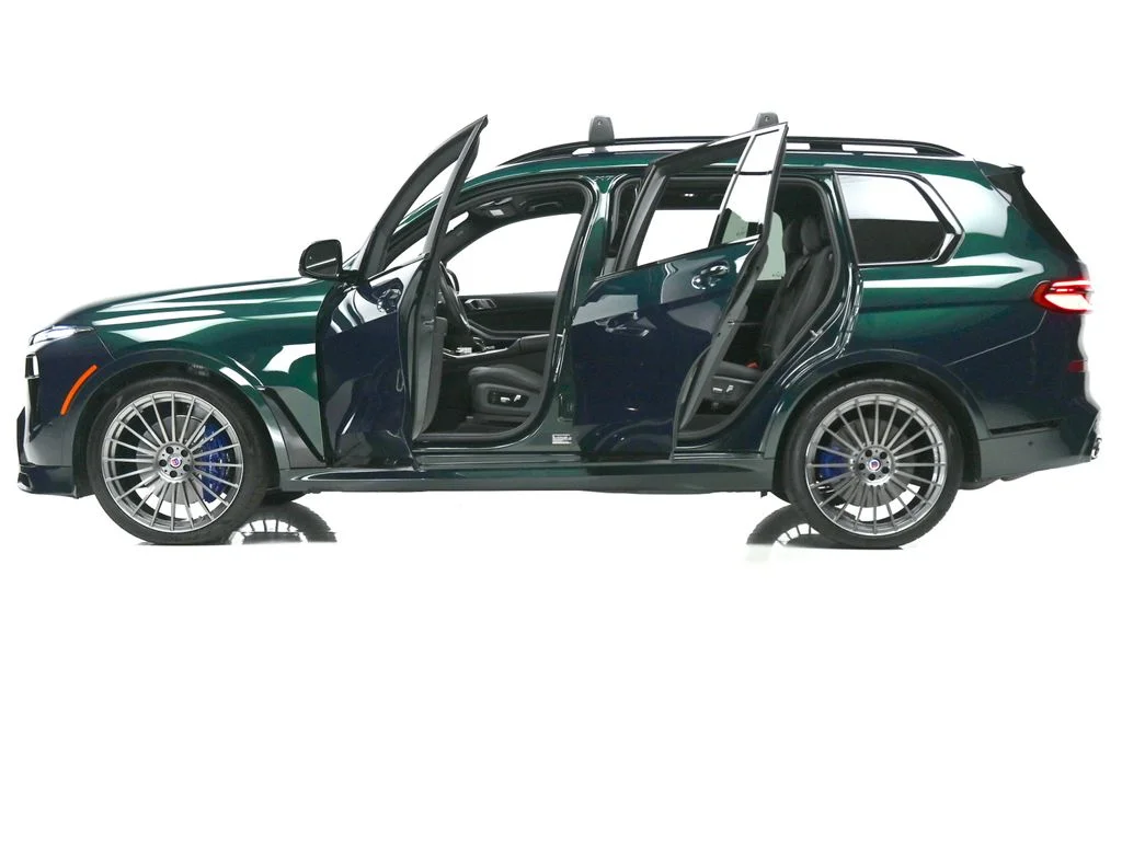 Used 2025 ALPINA Green Metallic BMW ALPINA XB7 image 8