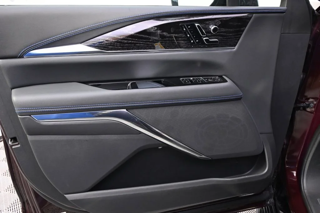 2025 Cadillac Escalade IQ Sport 1 - Photo 24