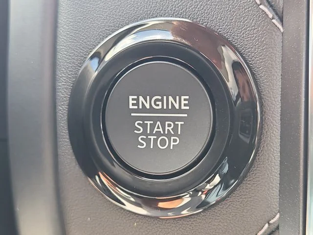 New 2026 White Metallic Ford Platinum image 33