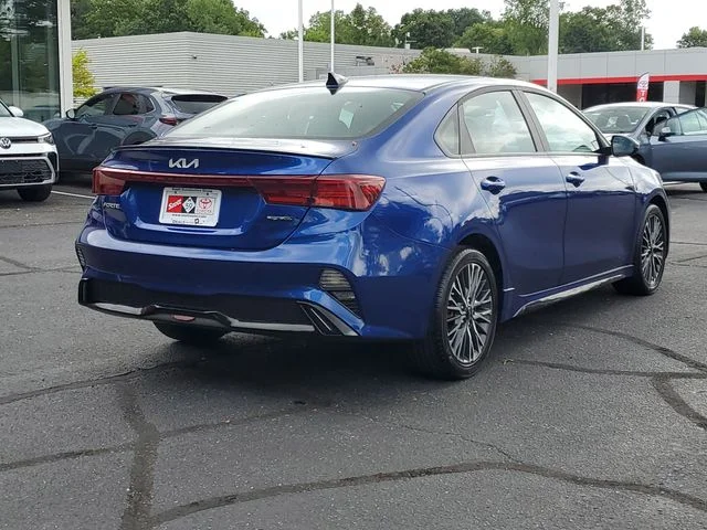 Used 2024 Blue Kia GT-Line image 4
