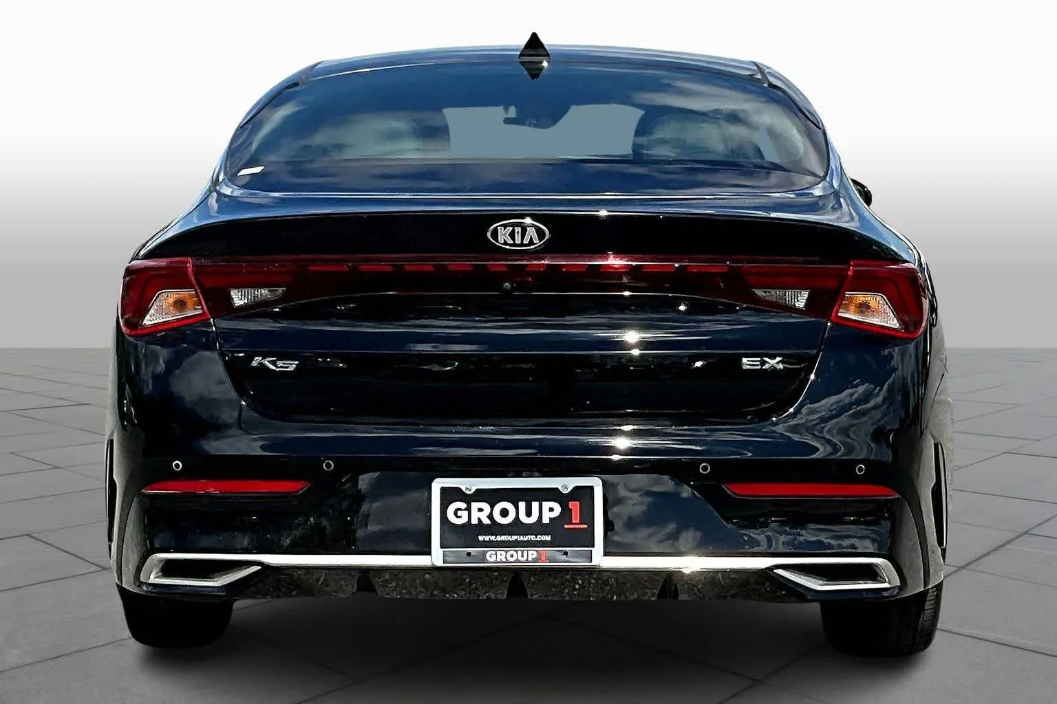 Used 2021 Ebony Black Kia EX image 8