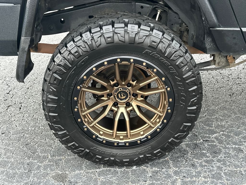 Used 2008 UNDEFINED Toyota Base image 17