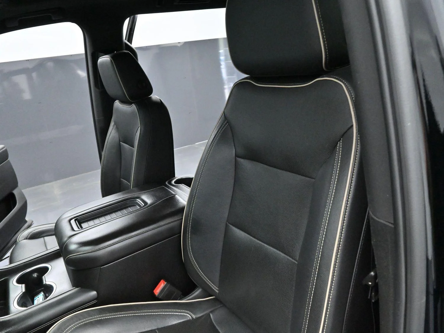 Used 2021 Black Chevrolet Premier image 17