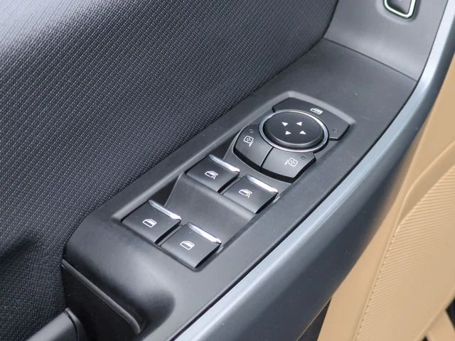 Used 2023 Black Ford XLT image 13