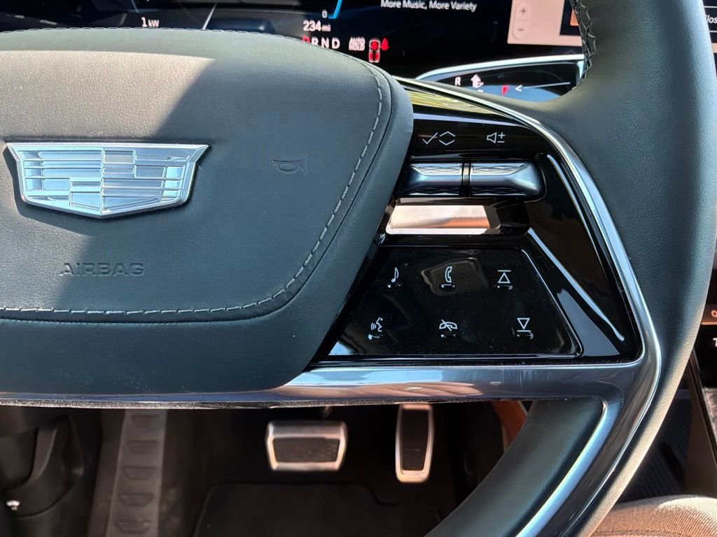 2026 Cadillac VISTIQ Premium Luxury - Photo 16
