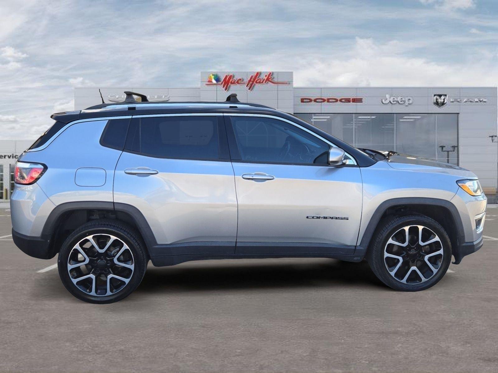 Used 2018 Billet Silver Metallic Clearcoat Jeep Limited image 6