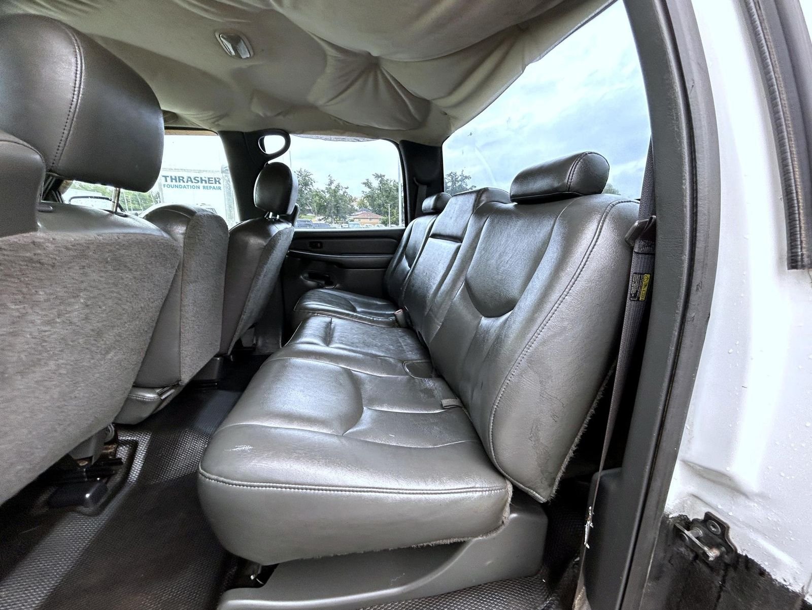 Used 2003 White Chevrolet Base image 19