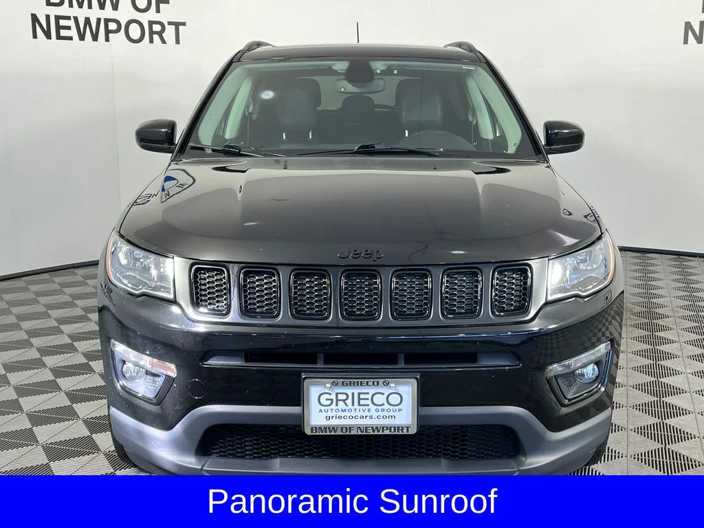 Used 2019 Black Jeep Latitude image 7