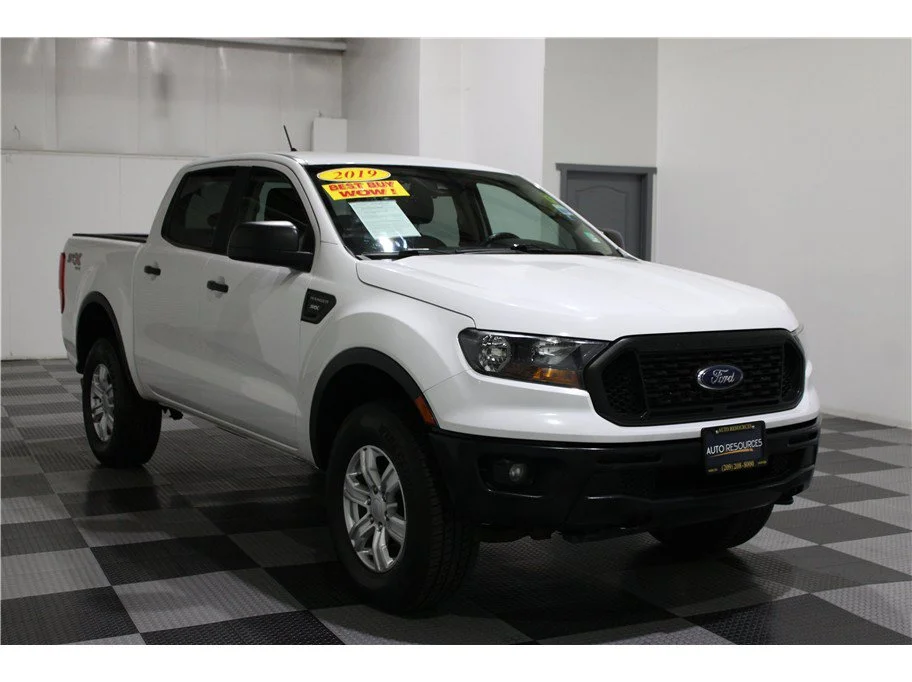 Used 2019 White Ford XL Pickup 4D 5 ft image 3