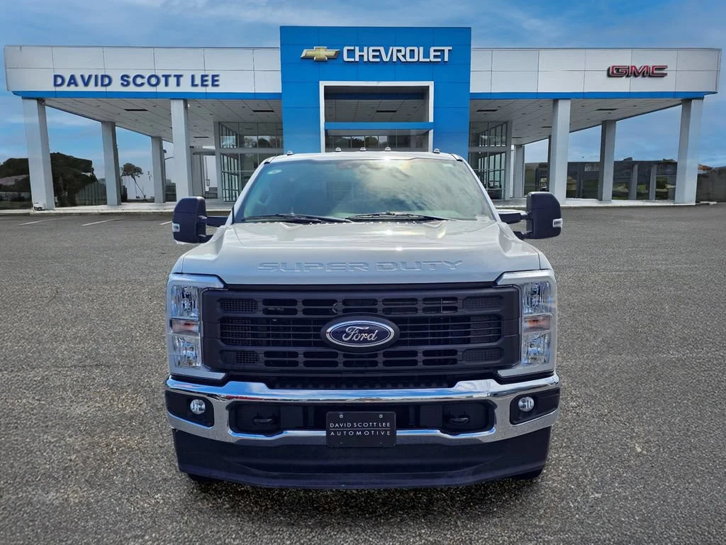 Used 2024 Oxford White Ford XL image 2