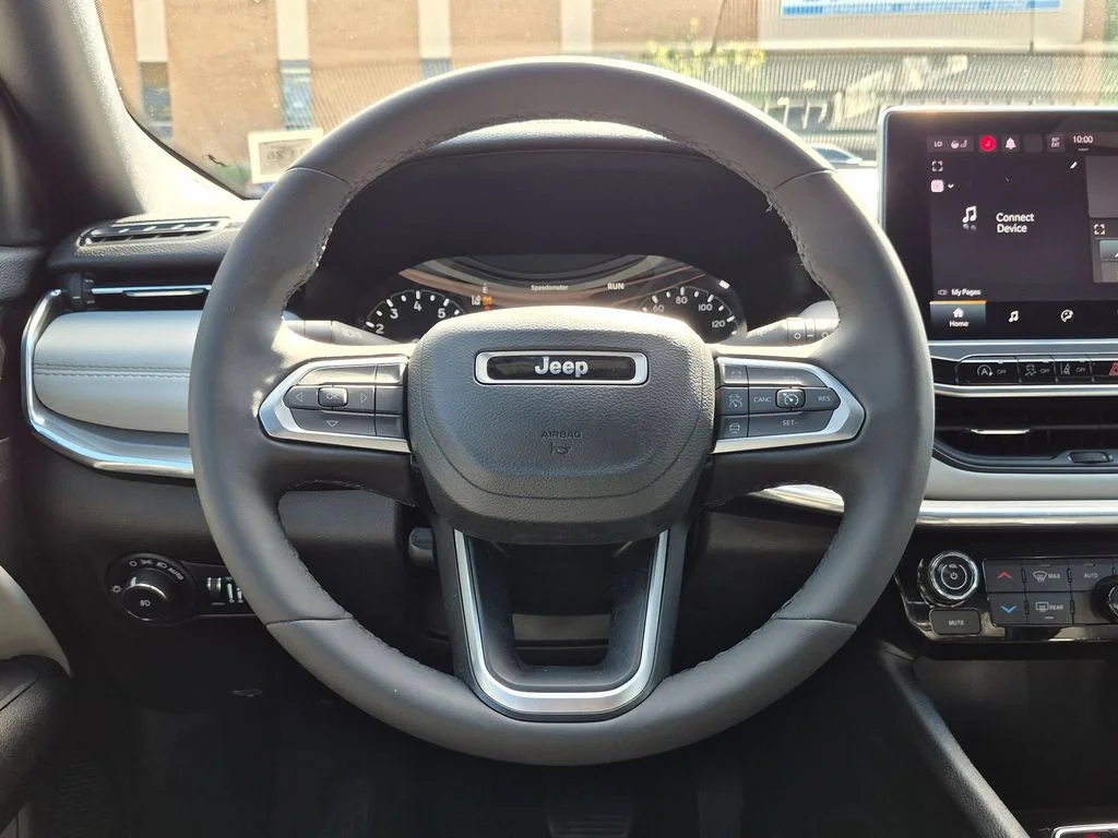 Used 2023 Gray Jeep Limited image 13