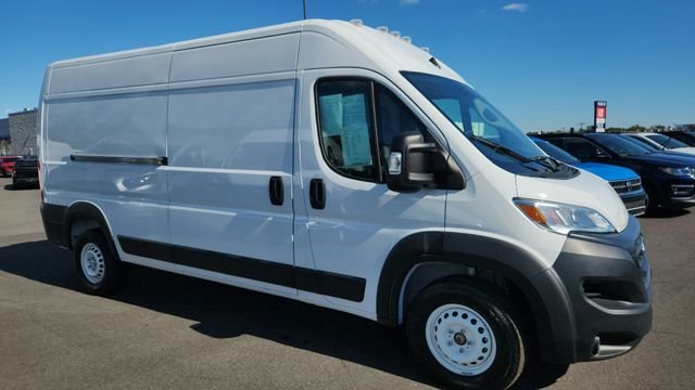 Used 2025 White Ram High Roof image 24