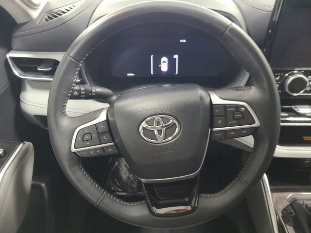 2024 Toyota Highlander Platinum - Photo 23