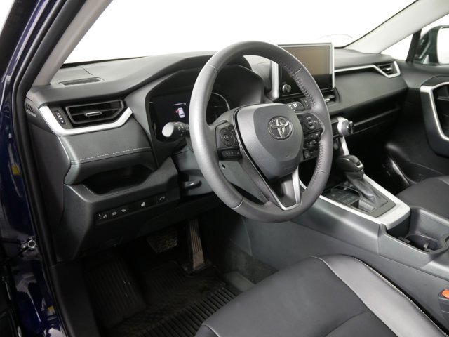 Used 2025 Blueprint Toyota XLE Premium w/ Weather Pkg image 10