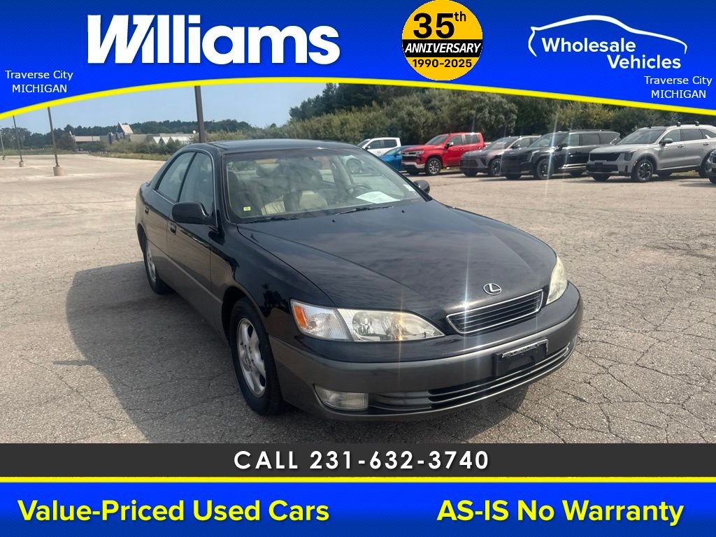 Used 1999 Black Lexus 300 image 9