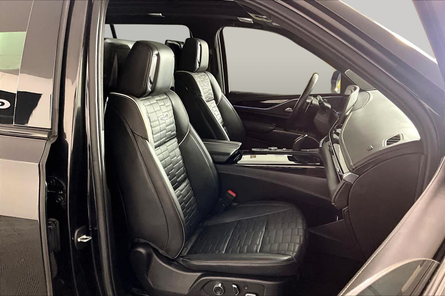 Used 2024 Black Diamond Tricoat Cadillac AWD V-Series image 9