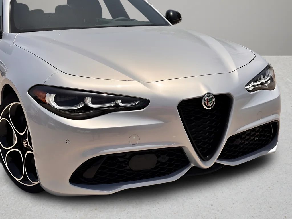 2026 Alfa Romeo Giulia Base - Photo 22