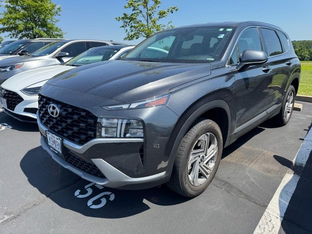 Used 2023 Gray Hyundai SE image 3