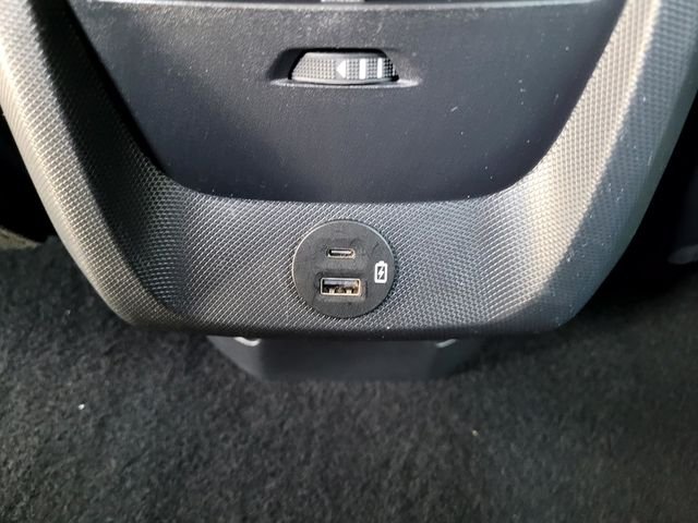 Used 2023 Black Ford Select image 13