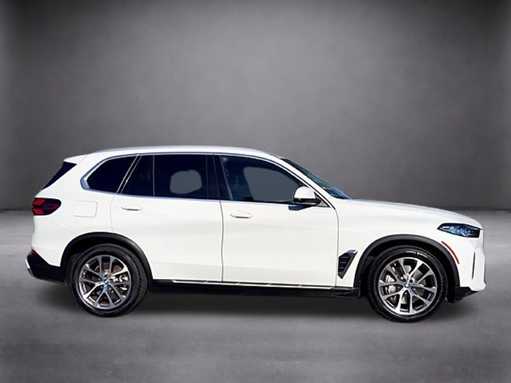 Used 2025 White BMW xDrive50e image 2