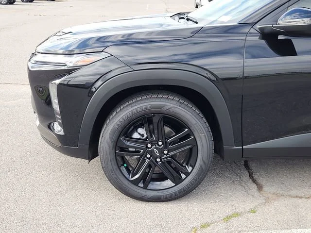 New 2026 Mosaic Black Metallic Chevrolet ACTIV image 8