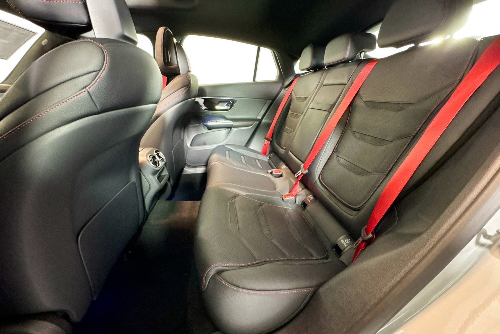 New 2026 MANUFAKTUR Alpine Grey Mercedes-Benz AMG® GLC 43 image 22