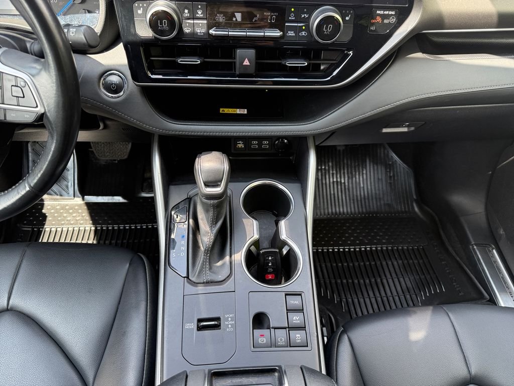 Used 2023 Black Toyota XLE image 11