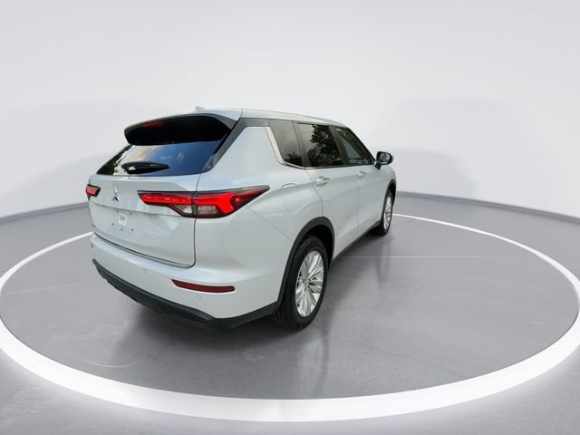 2022 Mitsubishi Outlander ES - Photo 7
