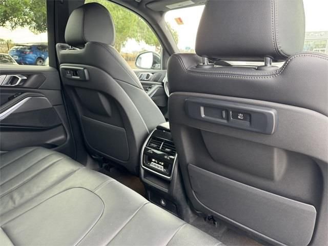 2022 BMW X5 40i - Photo 11