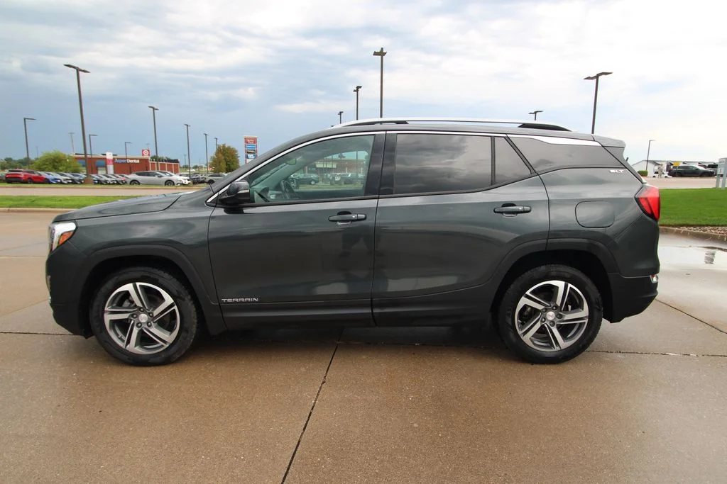 Used 2020 Gray GMC SLT image 17