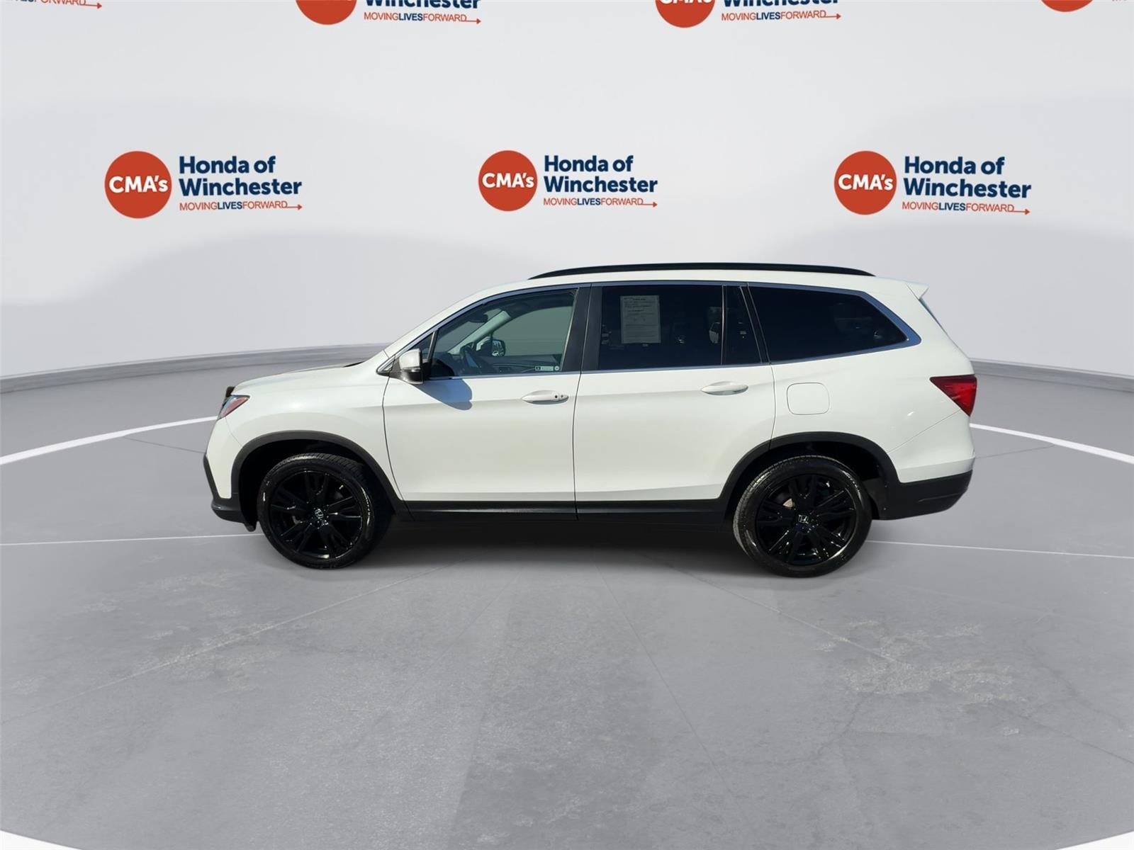 Used 2022 Platinum White Pearl Honda Special Edition image 5