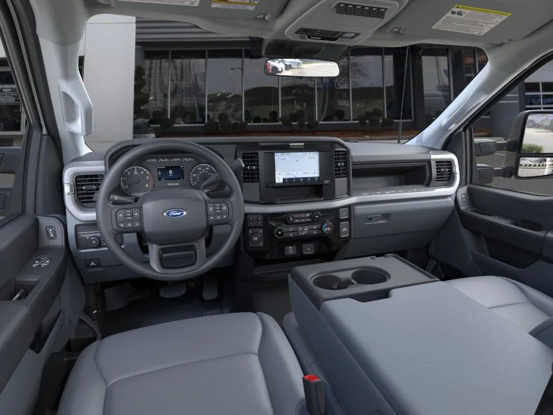 New 2026 Oxford White Ford XL image 8