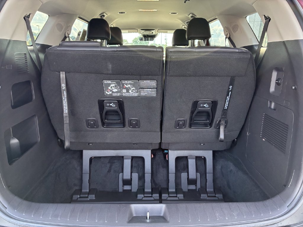 Used 2026 Red Kia LXS image 4