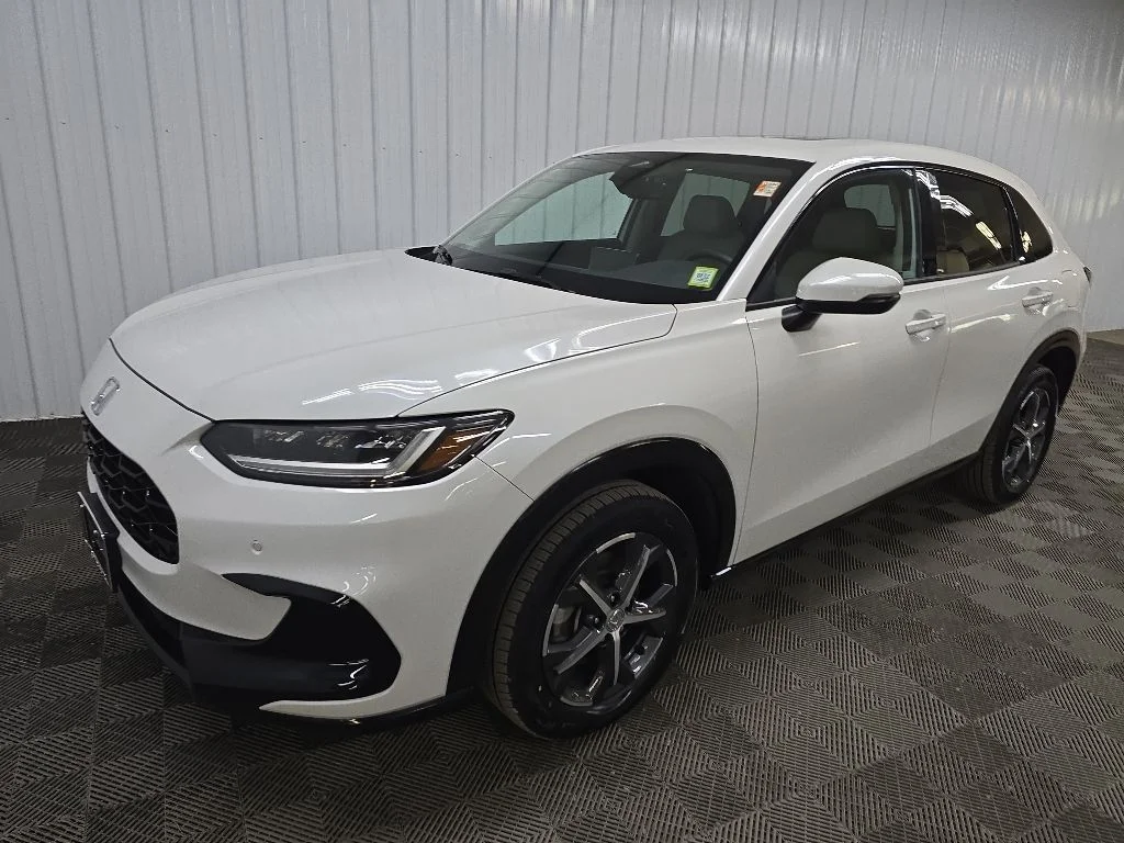Used 2024 White Honda EX-L image 8