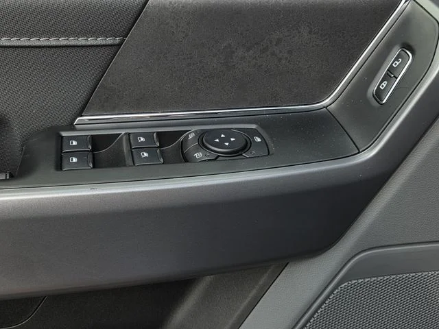 New 2026 Agate Black Metallic Ford XLT image 43