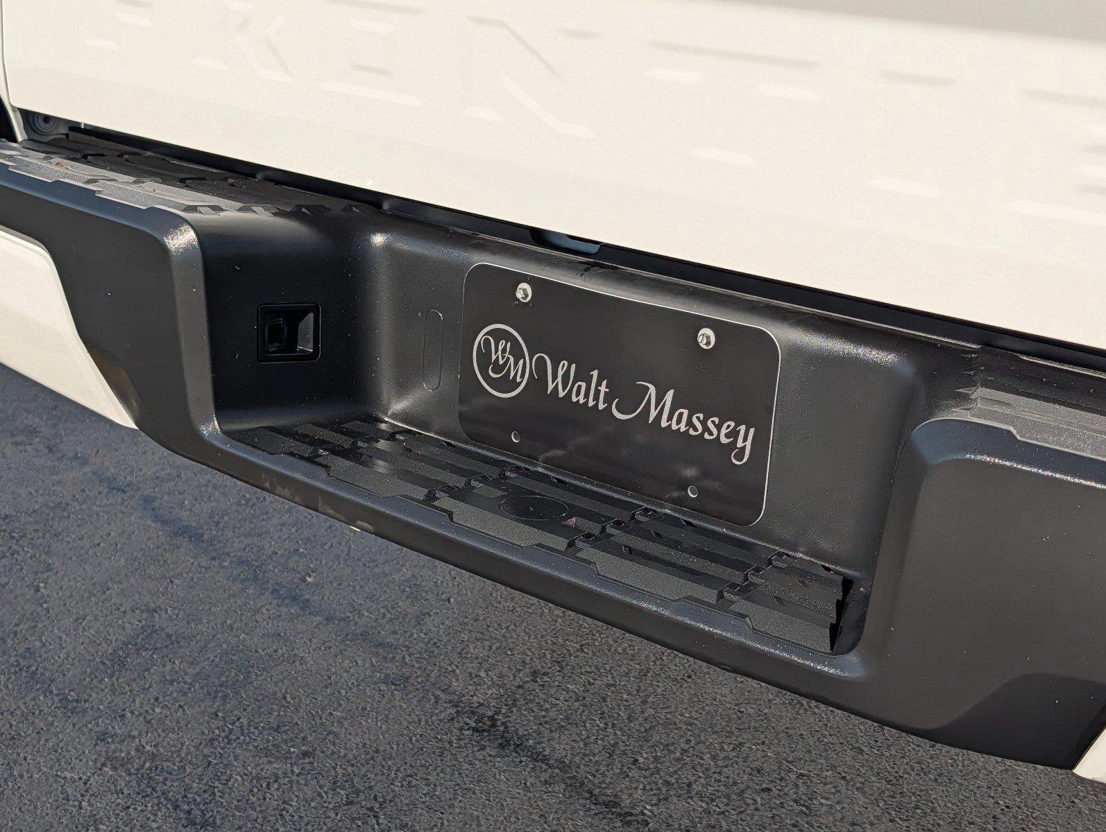Used 2024 Glacier White Nissan SV image 33