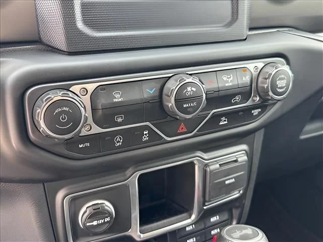 Used 2023 Gray Jeep Sport image 22