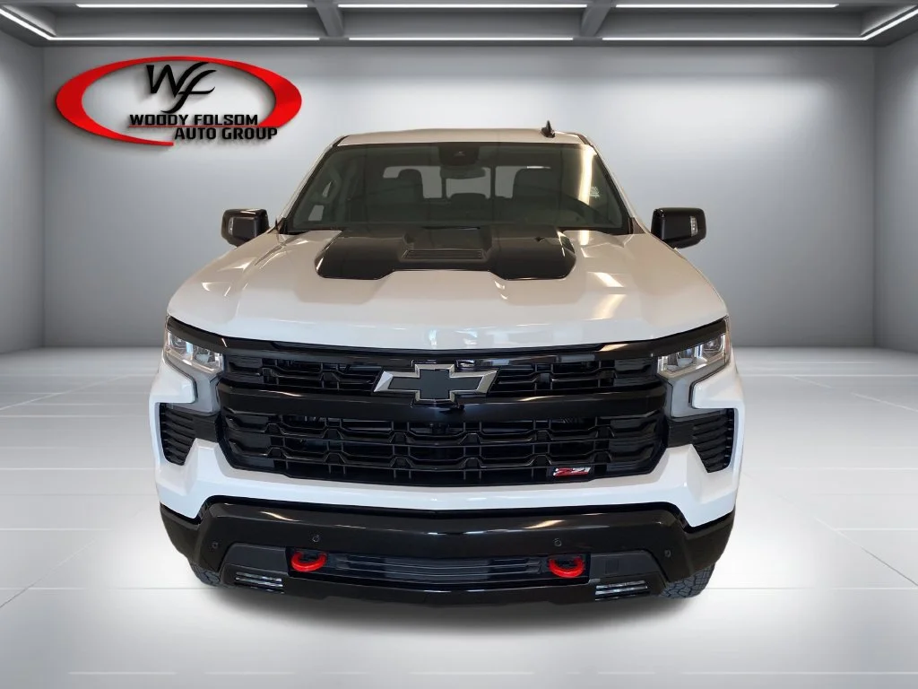 New 2026 Summit White Chevrolet LT Trail Boss image 3