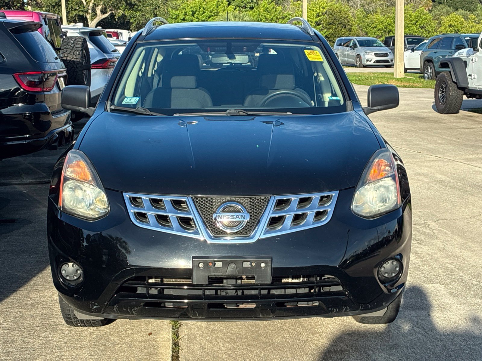 Used 2015 Black Nissan S image 8