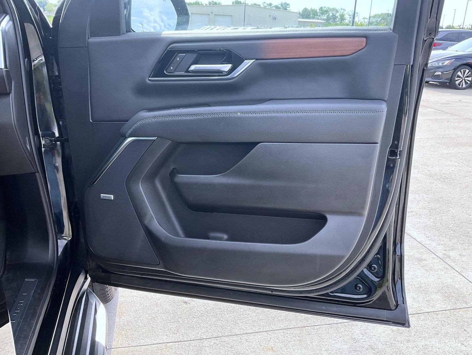 Used 2025 Black GMC Denali image 23